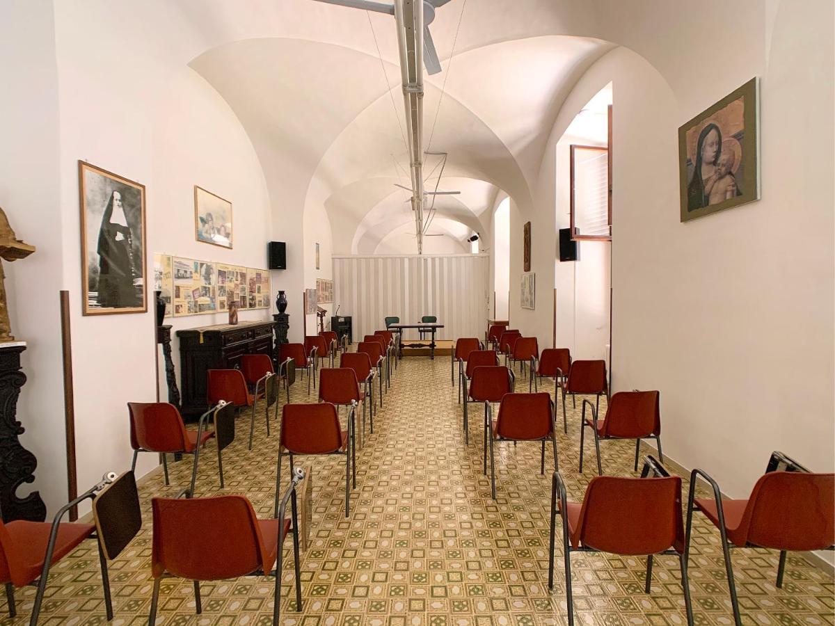 Casa Per Ferie Suore Oblate Dell'Assunzione Florence Ngoại thất bức ảnh