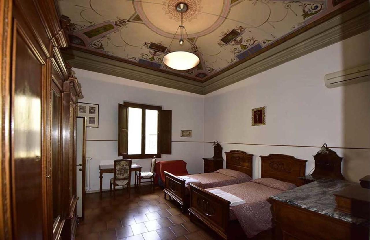 Casa Per Ferie Suore Oblate Dell'Assunzione Florence Ngoại thất bức ảnh